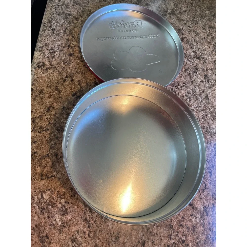 David's Cookies Butter Pecan Meltaways Round‎ Red Tin Empty Storage Container